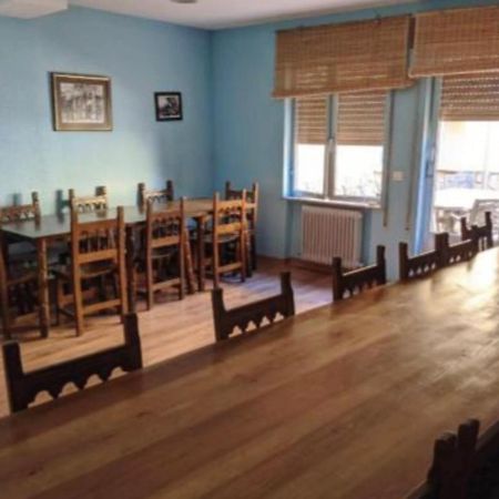 Hostal Casa Chore Hinojosa de Duero Bagian luar foto