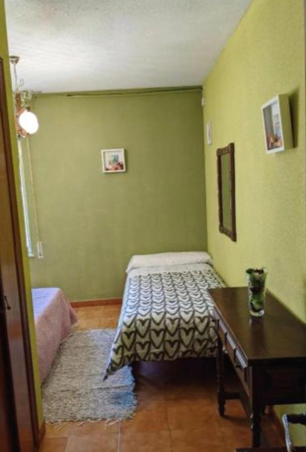 Hostal Casa Chore Hinojosa de Duero Bagian luar foto